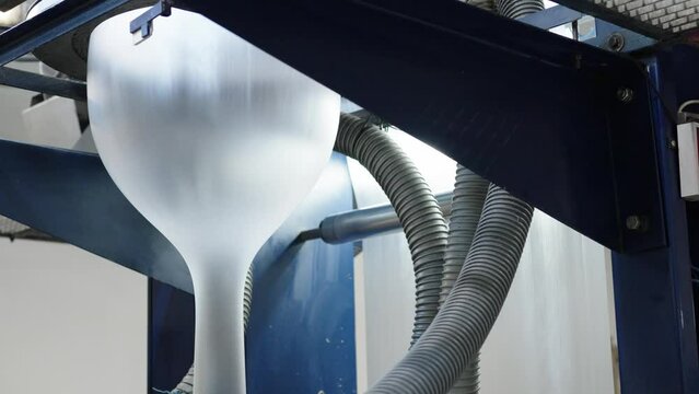 blowing plastic into a plastic roll for the production of polyethylene packaging