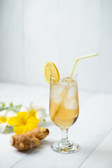 冷たいジンジャーエール