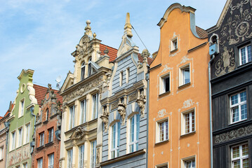 Fototapeta na wymiar Old city of Gdansk with colorful buildings facades - Poland