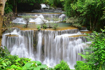 Fototapeta na wymiar Huay Mae Kamin waterfall in deep rain forest jungle in Kanchanaburi, Thailand)