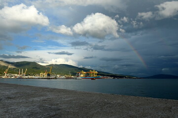 Naklejka na ściany i meble Rainbow over Tsemesskaya Bay in Novorossiysk