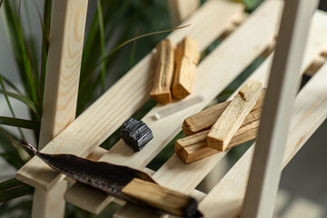 Peruvian smoke of the sacred palo santo tree. Esoteric items for meditation, anti-stress and...