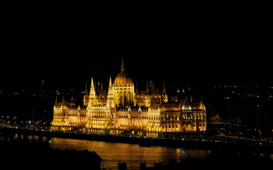 Fototapeta premium hungarian parliament by night