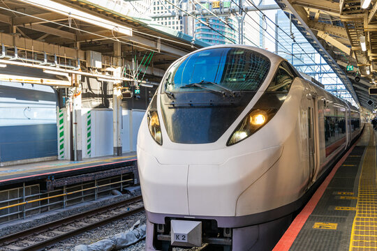 東京駅に着いた特急ひたち