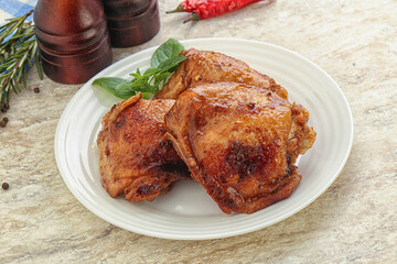 Roasted chicken leg with spicy sauce