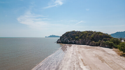 Thailand cliffs © Chris