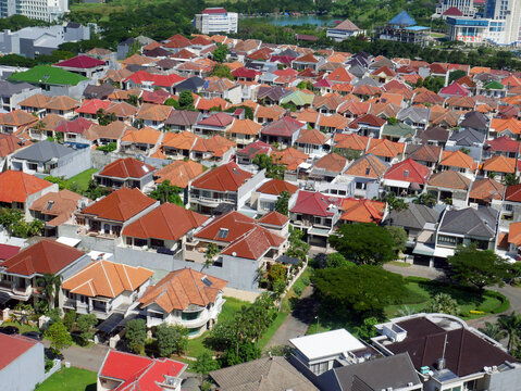 Luxurious houses in indonesia with colorful roofs