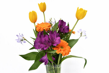 白背景のフラワーアレンジメント