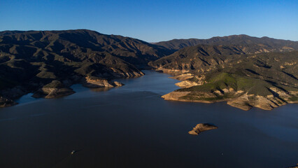 Fototapeta na wymiar Upper Castaic Lake, Sierra Pelona Mountains