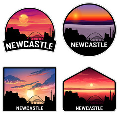 Obraz premium Newcastle England Skyline Silhouette Retro Vintage Sunset Newcastle Lover Travel Souvenir Sticker Vector Illustration SVG EPS AI