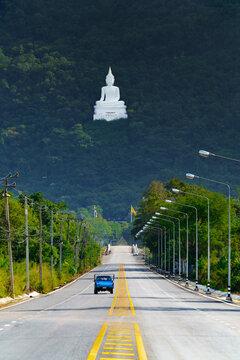 Wat Thep Phithak Punnaram Images – Browse 78 Stock Photos