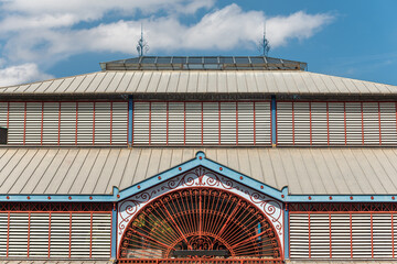 The metal halls of Millau, in the 19th century Baltard style.