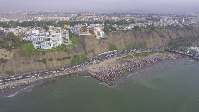 Highway of the Costa Verde, at the height of the district of Barranco in the city of Lima, Peru