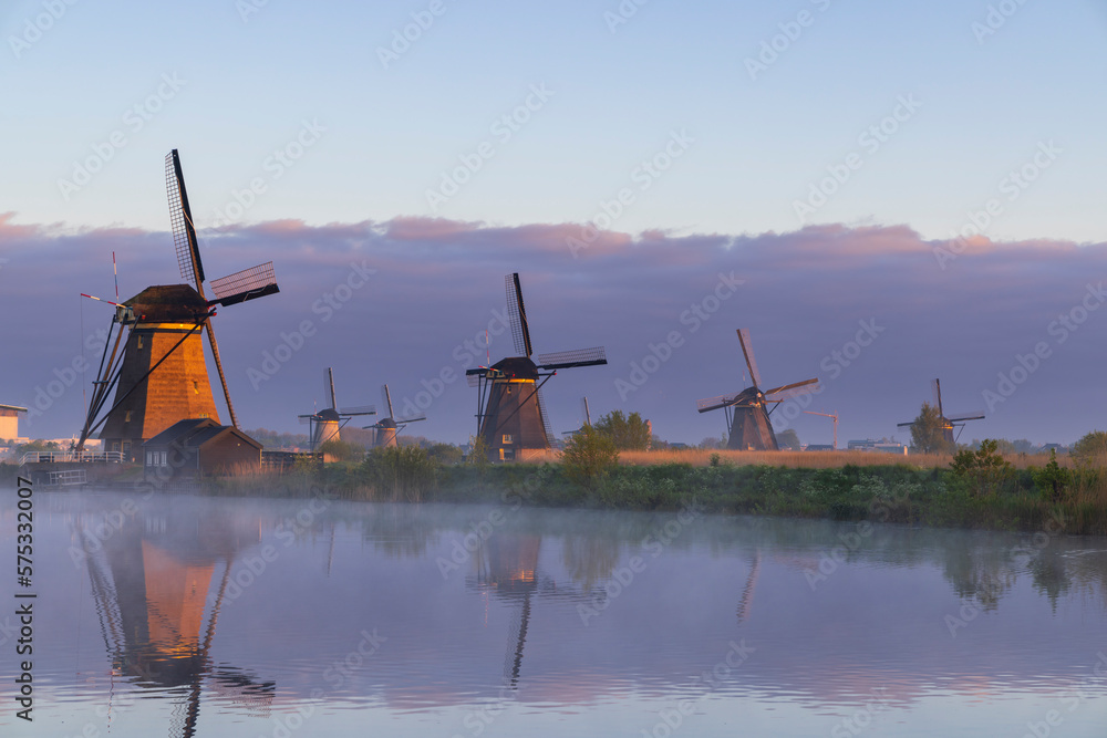 Wall mural Traditional Dutch windmills in Kinderdijk - Unesco site, The Netherlands