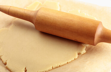 Dough and rolling pin.