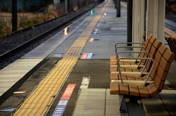 夕暮れの駅