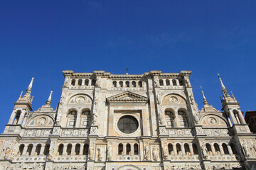 Fototapeta premium beautiful facade of Certosa di Pavia in Italy 