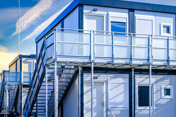 typical modern mobile home container