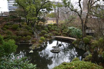 Fototapeta na wymiar 和歌山城の紅葉渓庭園
