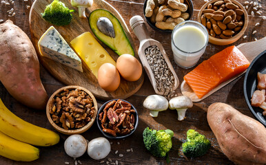 Composition with food products rich in biotin