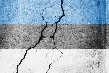 Flag of Estonia When the Estonian flag is displayed vertically, it should be so that the blue...