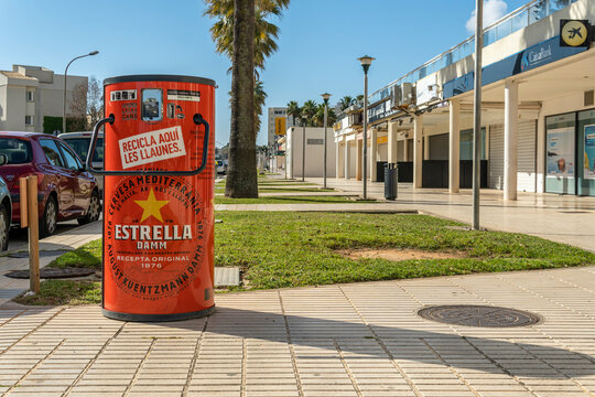 Estrella Damm's can recycling point
