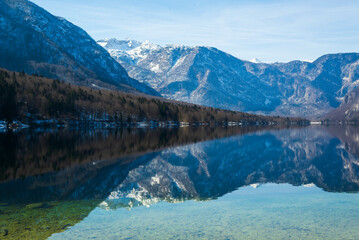 Fototapeta na wymiar Beautiful Slovenian landscape Bohinj Lake,with turquoise water.Triglav National Park, Julian Alps, Slovenia, Europe