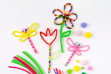 Beaded Pipe Cleaner flowers and dragonflies. Easy spring kids crafts. Different multi-colored...