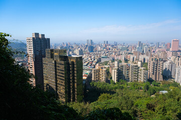 台湾 台北市 象山、展望台（煙火平台）から見る台北の街並み