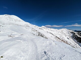 Obraz premium White mountain trail leading to Mt. Hotaka in Kawaba village, Gunma prefecture, Japan in February.