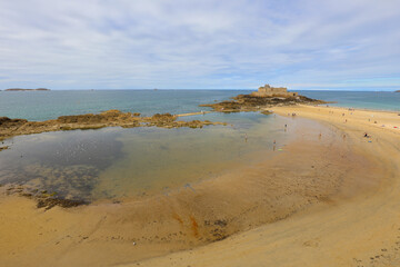 view of the bay of Saint Malo in France in Europe in summer - obrazy, fototapety, plakaty