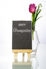 unsere Öffnungszeiten - Tafel mit Textfreiraum