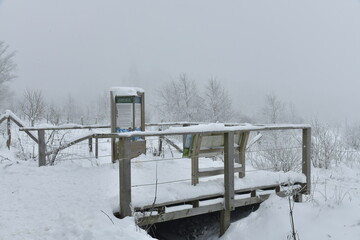 L'un des points d'observation sous la neige au plateau des Hautes Fagnes à Waimes 