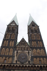 Fototapeta na wymiar Cathedral in the old town of Bremen, Germany