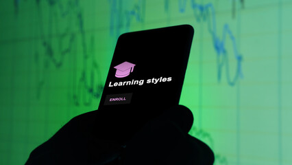 Learning styles program. A student enrolls in courses to study, to learn a new skill and pass certification. Text in English