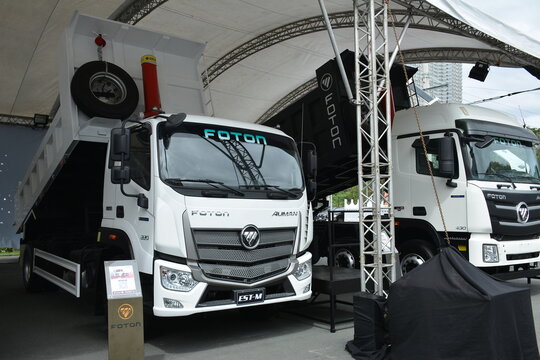 Foton auman gtl cement mixer truck at Foton Big Show in Pasay, Philippines
