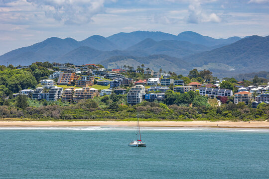 Apartment Buildings In Coffs Harbour With Great Dividing Range Mountains In Background