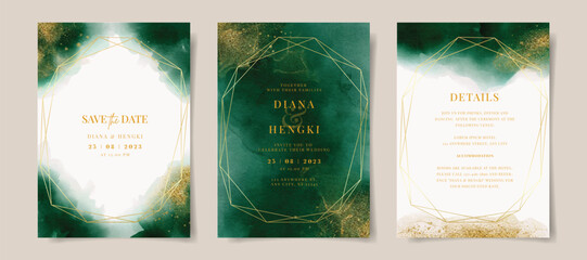 Elegant emerald green watercolor and gold on wedding invitation card template - obrazy, fototapety, plakaty