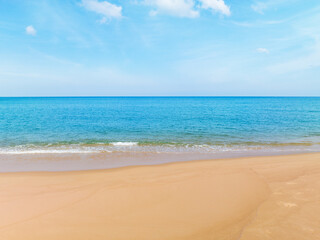 Fototapeta na wymiar Beautiful Beach Sea in summer season, Amazing sea ocean sky background