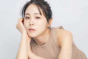 Naklejka premium 女性の美容・スキンケア・コスメイメージ