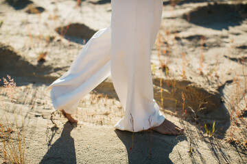 feet in sand