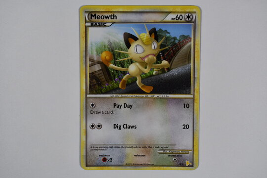 Pokemon trading card, Meowth.