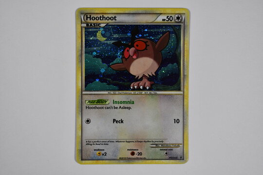 Pokemon trading card, Hoothoot.