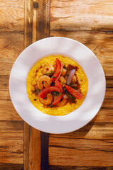 risoto de mariscos y vegetales 