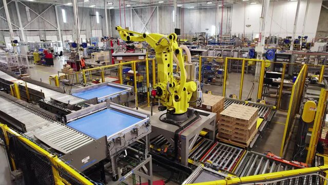 Automation Machines Working In the Americas
