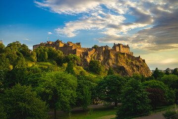Fototapeta na wymiar Edinburgh Castle and princes park at edinburgh, scotland, uk