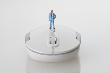 ミニチュア人形