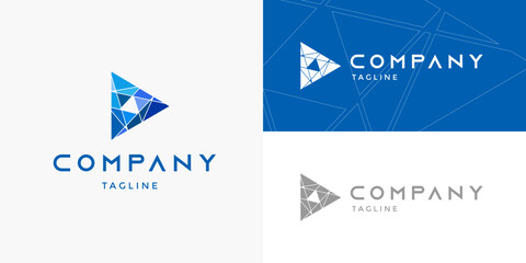 Naklejka premium Geometric Triangle Blue Color Play Button Color App Icon Symbol Logo Design Vector Template for Brand Business Company