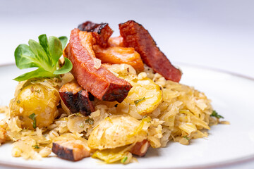 Sauerkraut with hail and smoked meat