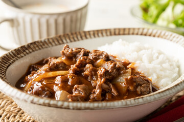 トマトをじっくり煮込んだ、牛サーロインのハヤシライス